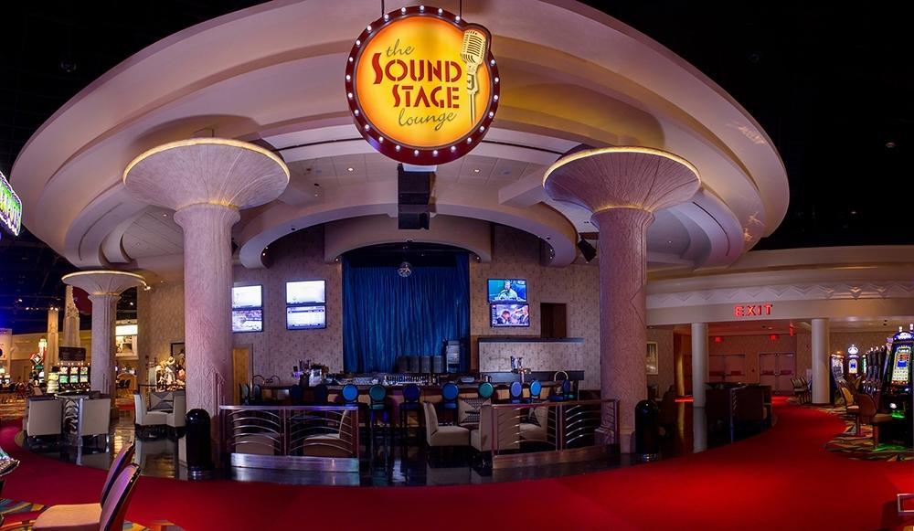 Отель Hollywood Casino Бангор Экстерьер фото